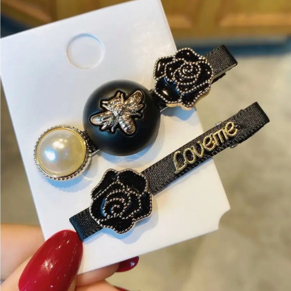 Elegant Black and Gold Hair Clip Set - Picture 2 of 6